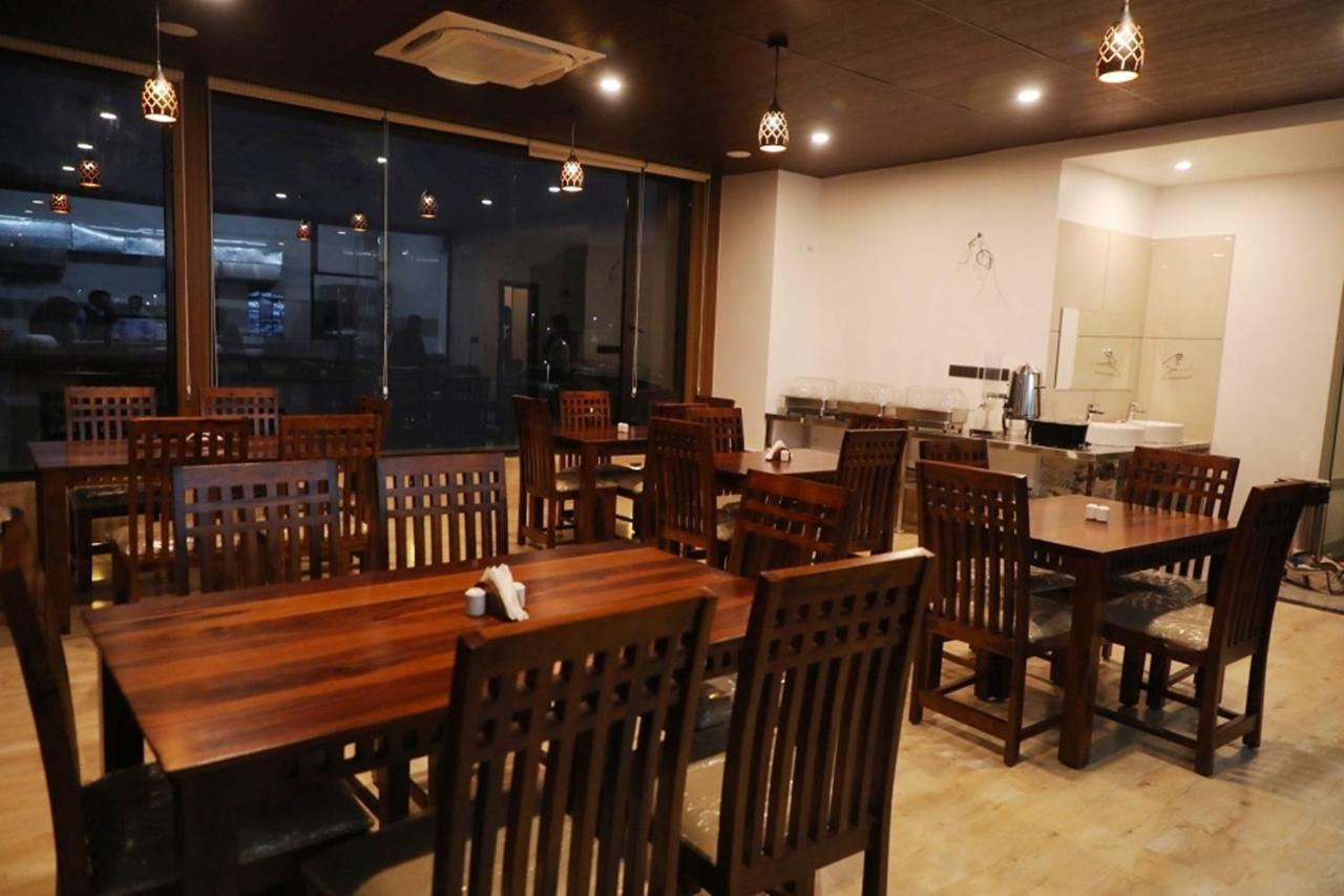 Pine Regency - Aravali'S Peak View Hotel Udaipur Exterior foto